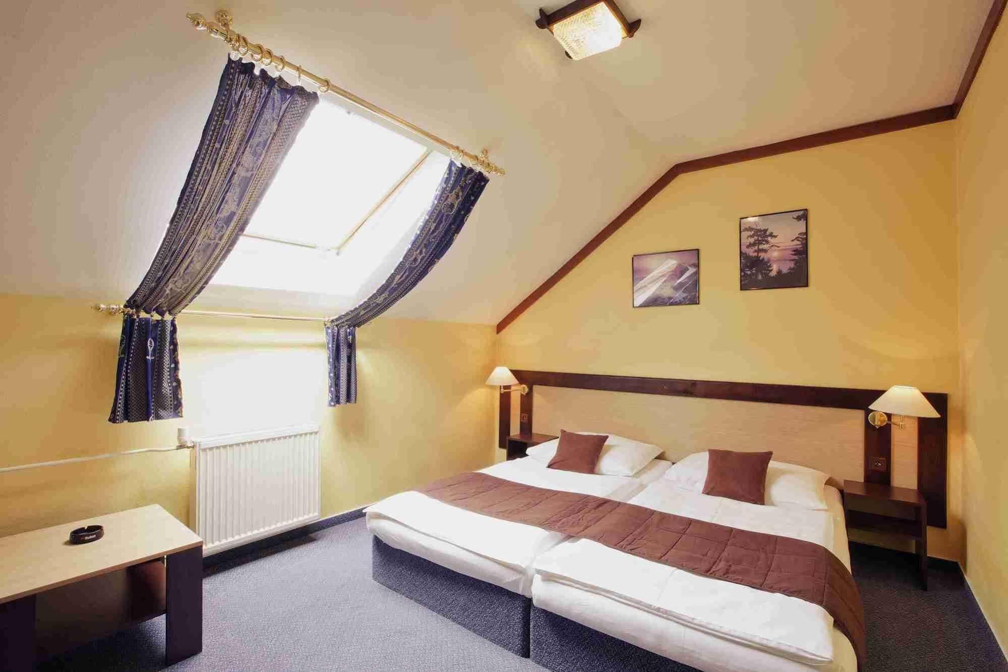 Hotel Adler Ceske Budejovice Exterior photo