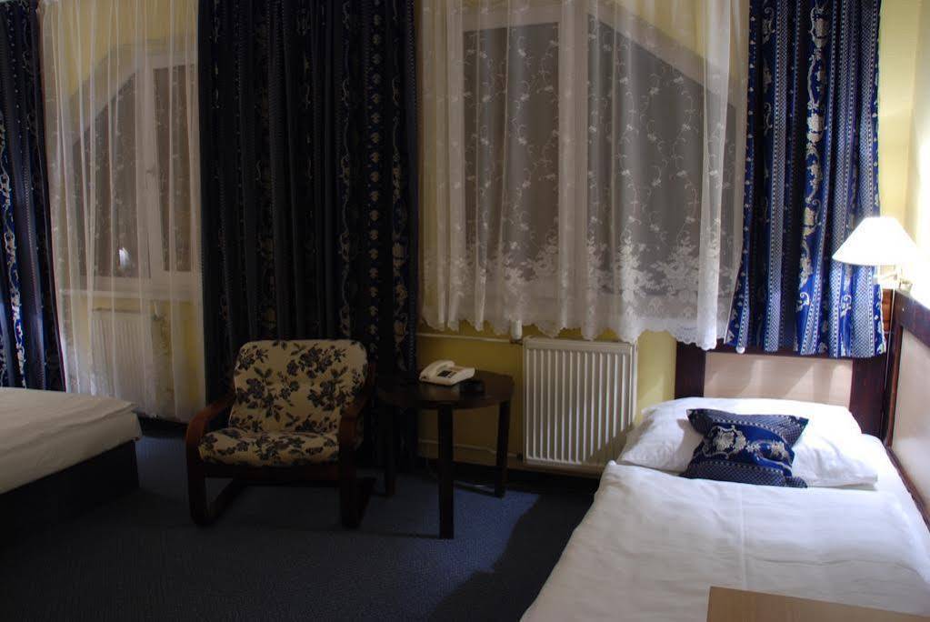 Hotel Adler Ceske Budejovice Exterior photo